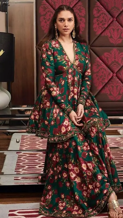 प्रिंट शरारा सेट
