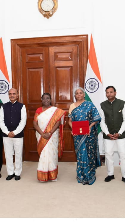 मोदी सरकार 2.0 का आखिरी बजट पेश