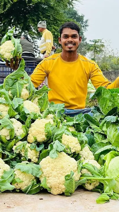 क्यों चर्चा मे हैं सब्जी बेचने वाले चंद्र प्रकाश पटेल?