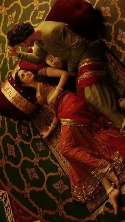 Valentine Day 2024- इश्क ऐसा चढ़ा सर पर ! मां से खरीद लिया बेटी को