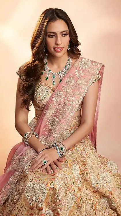 30+ वुमन पर खिलेंगे Shloka Mehta के 8 Lipstick Shades