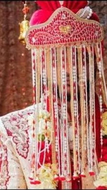 जयमाल डालते समय दुल्हन ने पकड़ी दूल्हे की चोरी ! शादी से किया इंकार