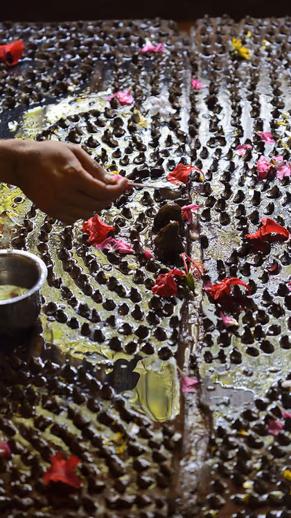 क्या है शिवलिंग से जुड़ी मान्यता