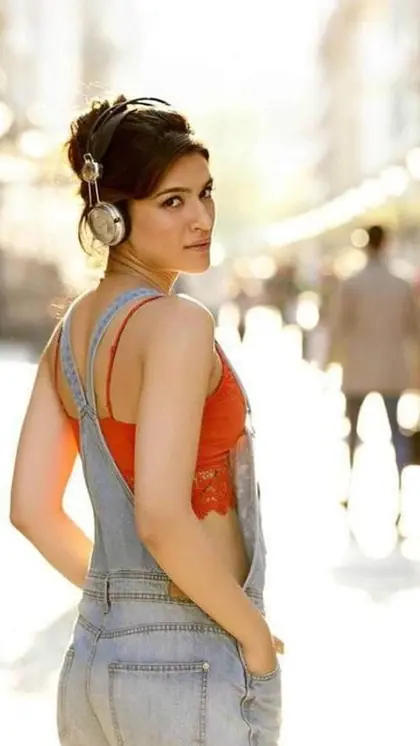 पिता CA, मां प्रोफेसर, बेटी इंजीनियरिंग छोड़ बन गयी Actress