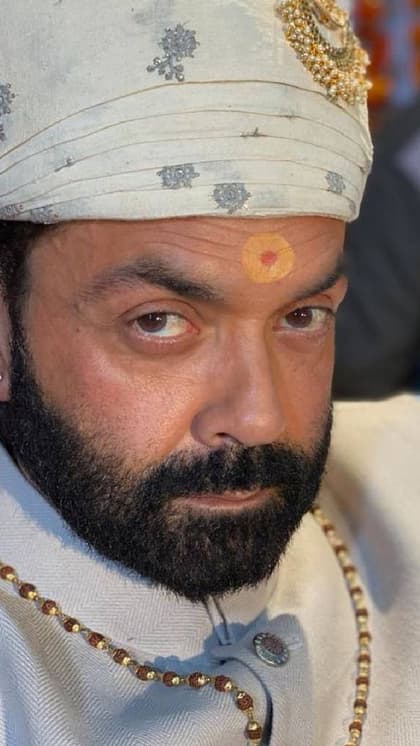 बॉबी देओल के डूबते करियर को आश्रम ने दिया था सहारा