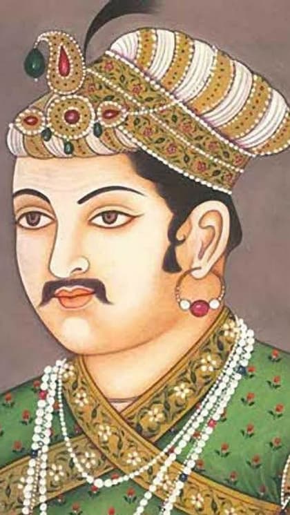 मुगल शासक अकबर पीता था गंगाजल