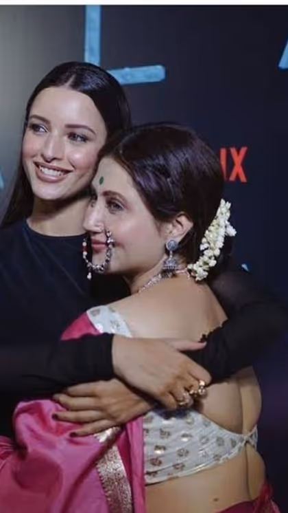 Tripti Dimri  से ज़्यादा खूबसूरत हैं उनकी मम्मी, फोटो देख रह जाएंगे दंग