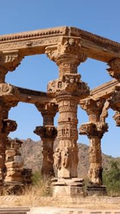 विदेशी आक्रमण से परेशान थे लोग