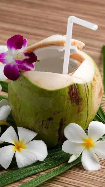 कोकोनट वॉटर (Coconut water)