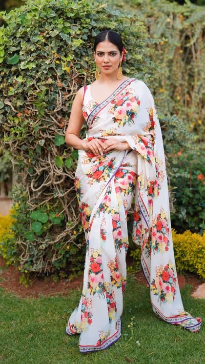 फ्लोरल प्रिंट साड़ी