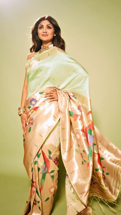पतली कमरिया देख नहीं हटेगी नजरिया,पहनें Shilpa Shetty जैसी Saree