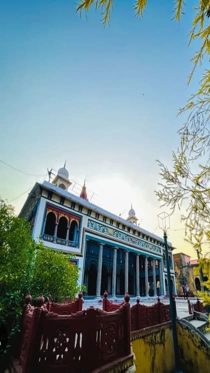 चमत्कार देख दुश्मन भी हुए हैरान