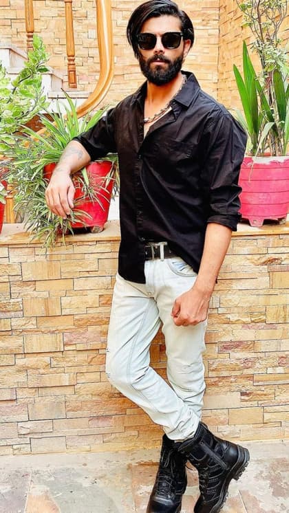 115 करोड़ नेटवर्थ,राजा जैसे ठाठ,ऐसी लाइफ जीते CSKस्टार Ravindra Jadeja