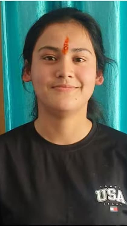कितने घंटे पढ़ाई करती हैं प्रियांशी?