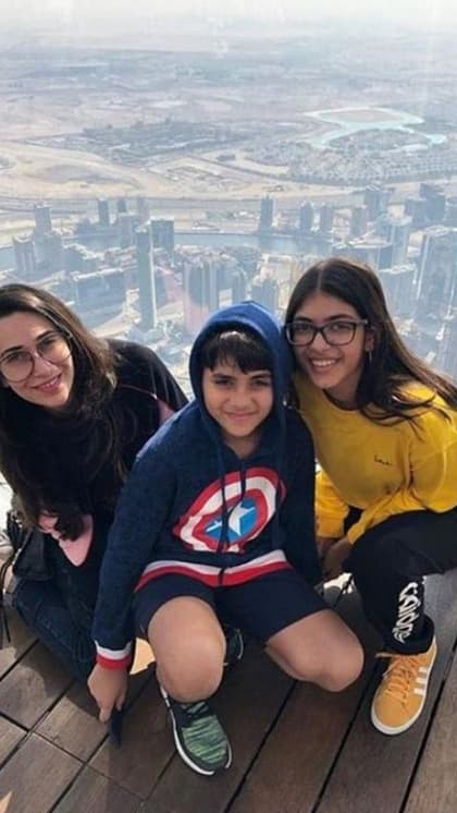 सिंगल मदर है करिश्मा कपूर