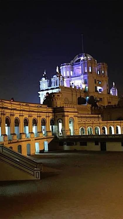 80 साल पुराना है la martiniere college