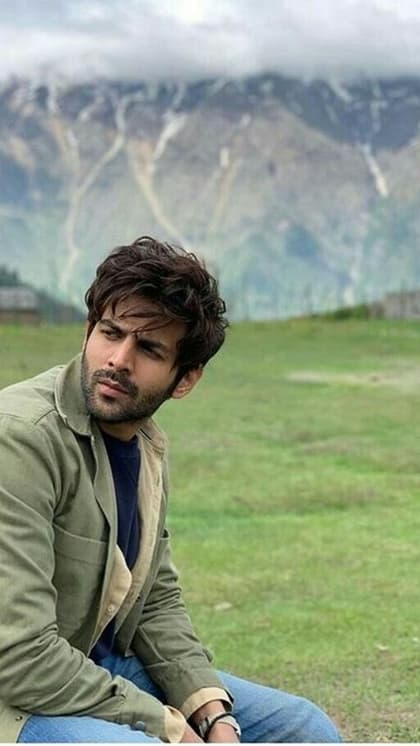 एक फिल्म की 20 करोड़ फीस