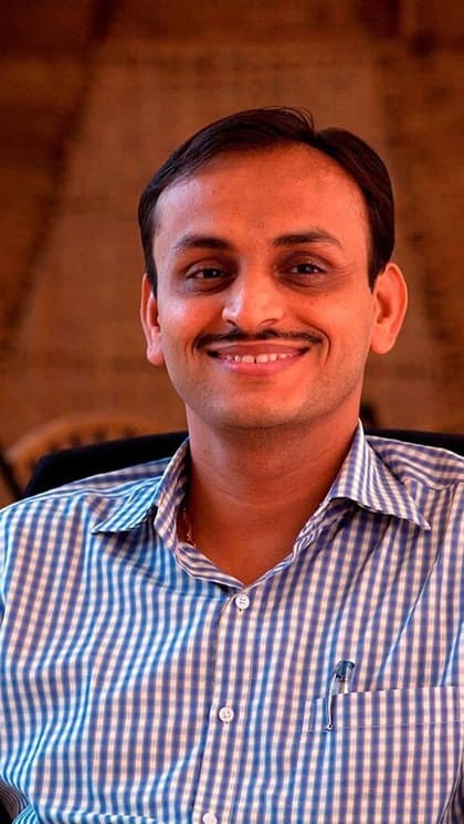 MP के छोटे से गांव में जन्मे सोलंकी कर रहे है जलवायु परिवर्तन पर काम