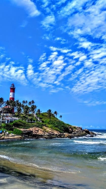 Kovalam Beach (कोवालम बीच)