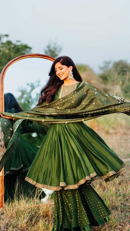 सिल्क शरारा सेट