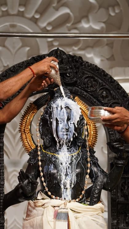 दो महीने पहले शुरू हुई थी डायरेक्ट फ्लाइट सर्विस