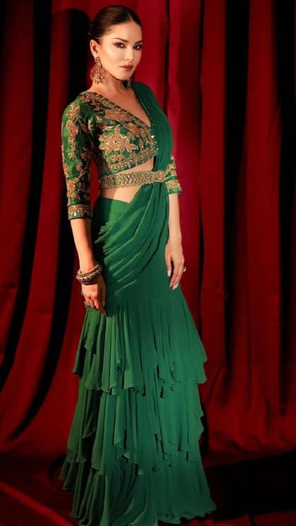 खुल्लम खुल्ला पति करेंगे प्यार का इजहार,पहनें Sunny Leone से 8 Blouse