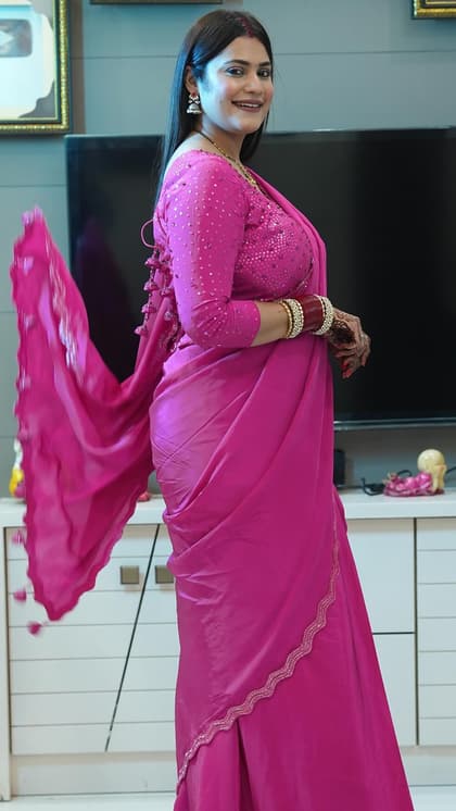 पिंक साड़ी