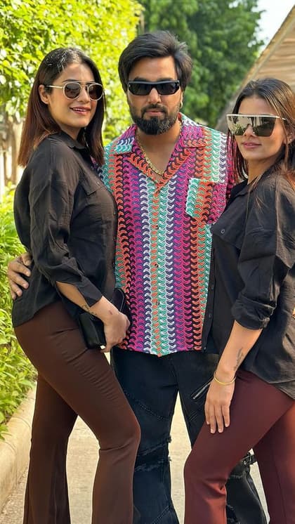 स्टाइल में सौतन से चार कदम आगे Kritika Malik,पहनती हैं ऐसे सूट-साड़ी