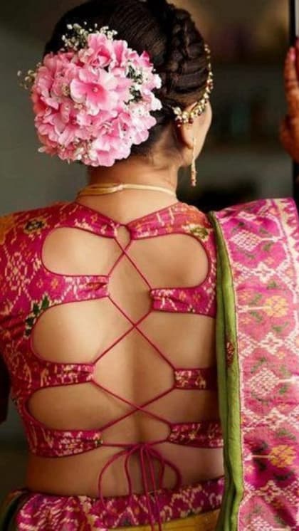 क्रिस क्रॉस डोरी ब्लाउज