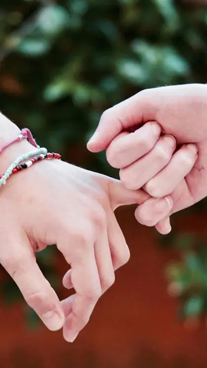 How to fix a broken friendship? Tips to reconnect and heal