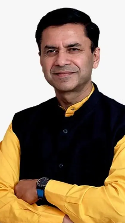 कौन हैं देवरिया के सांसद?