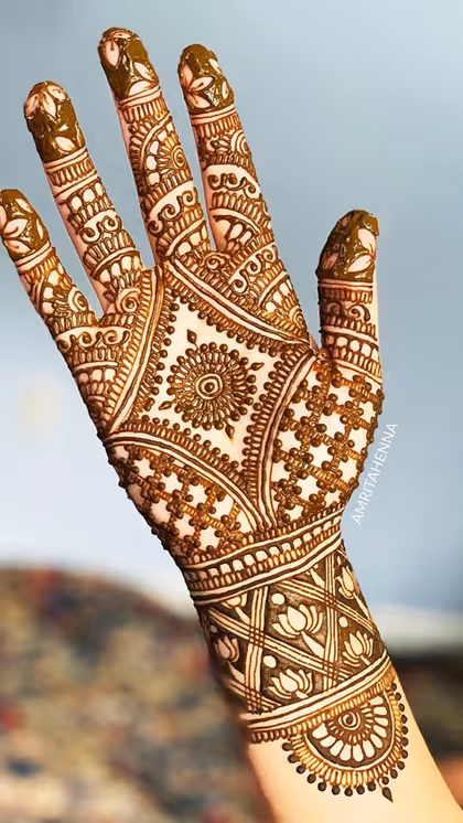 Raksha Bandhan mehndi design 2024: Simple and easy mehndi patterns
