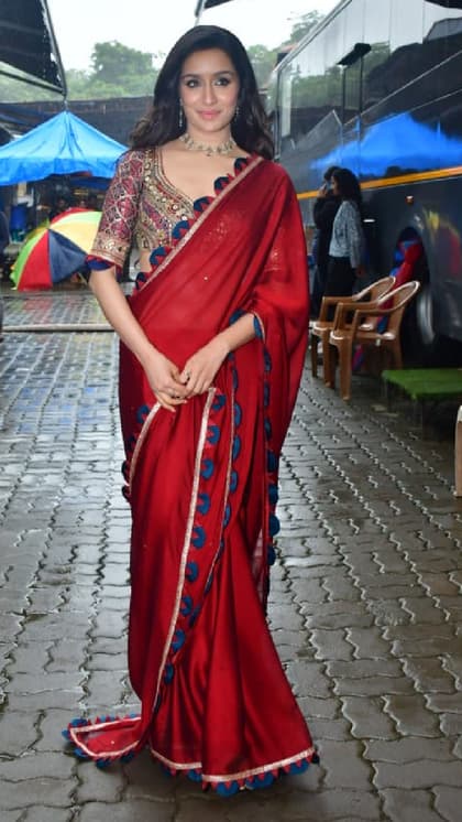 श्रद्धा कपूर का रेड अवतार