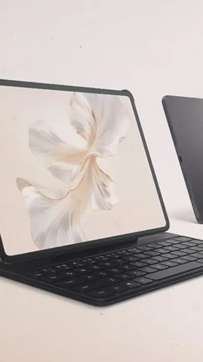 HONOR Pad 9 with BT Keyboard (Rs 20,999 on discount)