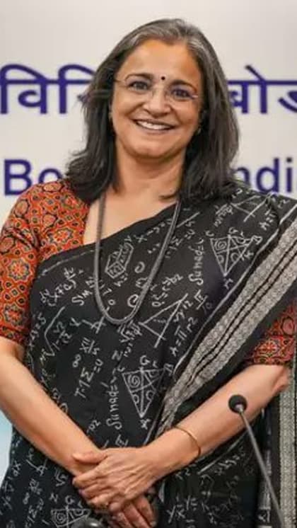 बड़ी गिरावट के बाद संभले अडानी ग्रीन एनर्जी के शेयर