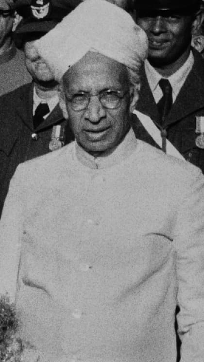 वो 9 अद्भुत बातें, जो डॉ. राधाकृष्णन को बनाती हैं खास