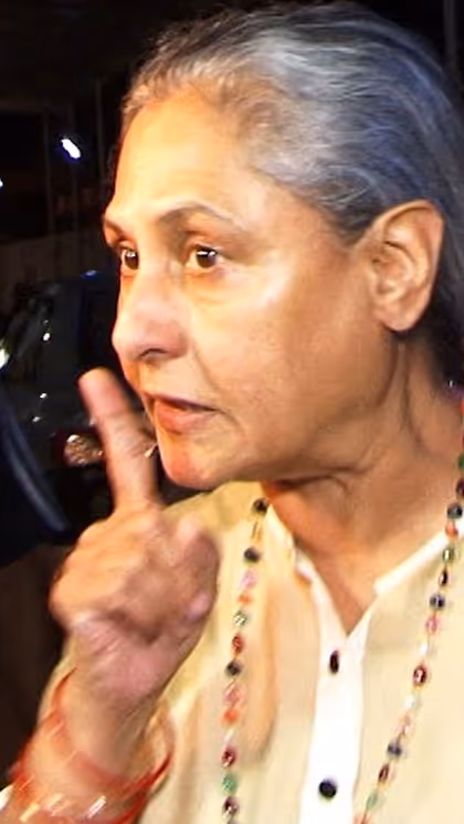 Why does Jaya Bachchan get angry at the sight of a camera?