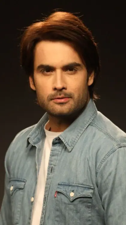 Vivian Dsena