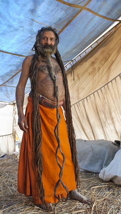 संत, बाबा और तपस्वी आ रहें मेला क्षेत्र