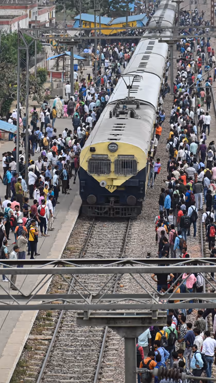 क्या बिना टिकट ट्रेन में सफर संभव है?