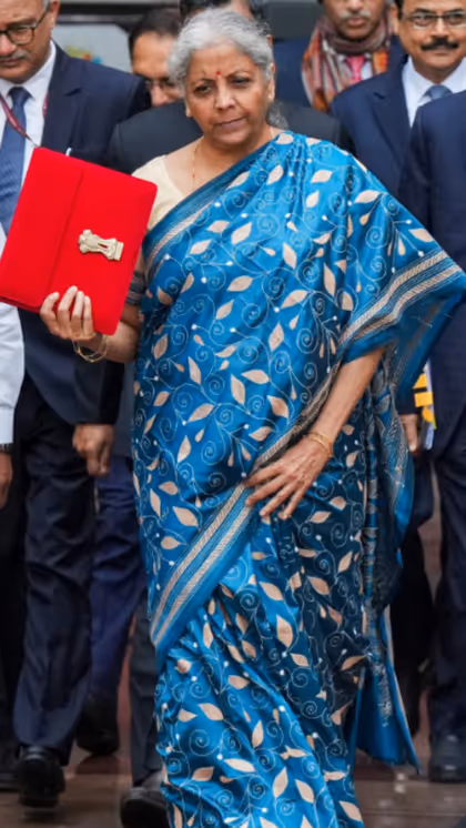 Budget 2025: लाल रंग में ही क्यों पेश होता है बजट?