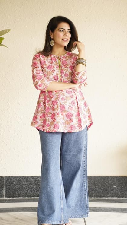 Class से कैफे तक दिखेगा टशन ! जींस संग पहनें Stylish Short Kurti | Stylish  Short Kurti Designs With Palazzo Jeans Trends | Asianet News Hindi