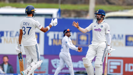 India Latest News Live: ರಾಹುಲ್ ಔಟ್ ಎಂದು ತೀರ್ಪು, ಪಡಿಕ್ಕಲ್ ಹೇಳಿದ ಒಂದೇ ಮಾತಿನಿಂದ ಬದಲಾಯ್ತು ನಿರ್ಧಾರ! ಹೆಲ್ಮೆಟ್ಗೆ ಮುತ್ತಿಟ್ಟು ಸಂಭ್ರಮಿಸಿದ ಕೆಎಲ್