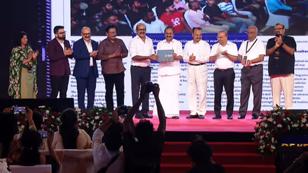 കേരളത്തിന്റെ പെരുമയുയർത്തിയ പ്രമുഖ സംരംഭങ്ങൾക്ക് ആദരവുമായി ഏഷ്യാനെറ്റ് ന്യൂസ്; മുഖ്യമന്ത്രി മുഖ്യാതിഥിയായി