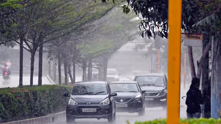 ವಾಯುಭಾರ ಕುಸಿತ : ಮೂರು ದಿನ ಈ ಜಿಲ್ಲೆಗಳಲ್ಲಿ ಗುಡುಗು ಸಹಿತ ಮಳೆ