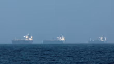 വീണ്ടും ആക്രമണം; ഇറാൻ തീരം വഴി കടന്നുപോയ കാർഗോ കപ്പൽ ആക്രമിക്കപ്പെട്ടു, പിടിച്ചെടുത്ത കപ്പൽ വിട്ടുകൊടുക്കണമെന്ന് ഇറാൻ