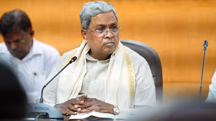 ಕೇಳಿದ್ನೆ ಕೇಳ್ತಾರೆ ಅಂತ ಮಾತನಾಡದೇ ಎಸ್ಕೇಪ್!