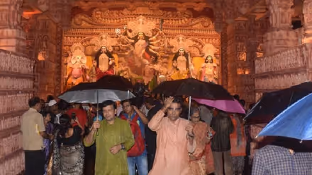 Durga Puja Rain: মহাসপ্তমী মাটি করবে ঝোড়ো হাওয়া-বৃষ্টি? কলকাতা ও জেলার জন্য খারাপ খবর