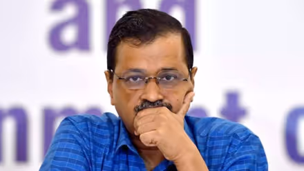 'केजरीवाल दिल्ली के रहमान डकैत', करोड़ों की तस्वीर शेयर कर बताए चौंकाने वाले राज?