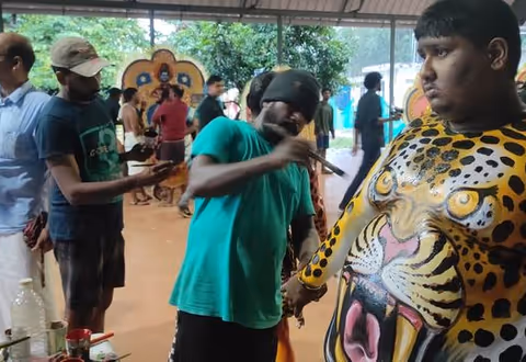 മഴ ആശങ്ക; നഗരം ചുറ്റാനൊരുങ്ങി അത്തചമയ ഘോഷയാത്ര 